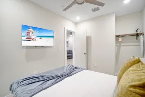 Stylish East Little Havana Flats - Habitación