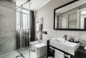 Marconi Hotel - Bathroom
