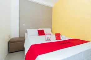 RedDoorz at DBuilders Rooms Ph1 Taguig - Chambre