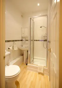 Moonraker House - Baño