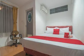 RedDoorz Syariah near Margahayu Raya - Habitación