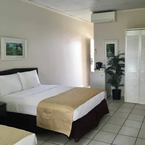 The Royal Hotel - Room