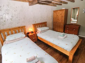 2 Strand Cottages - Camera