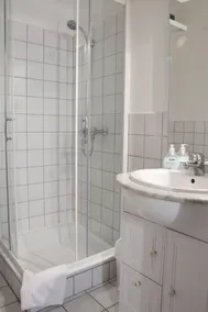 Budget Flats Brussels - Bathroom