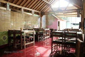Duyung Rooms & Resto Gerupuk - Restaurant