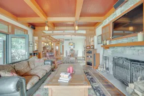 Luxe Family Home on Orange Lake w/ Private Dock! - Interiör