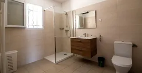 Résidence Castugna - Badezimmer