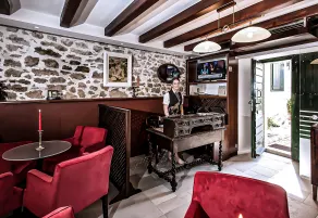 Heritage Hotel & Estate Raznjevica Dvori AD 1307 - Reception
