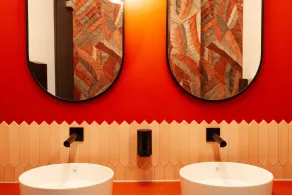 ibis Hotel Berlin Airport - Bathroom