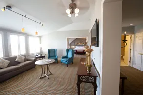 Virginia Crossings Hotel, Tapestry Collection by Hilton - Chambre