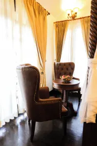 Lynton Resorts - Room