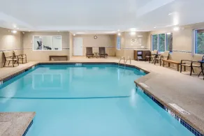 Holiday Inn Express & Suites Tilton by IHG - Pool