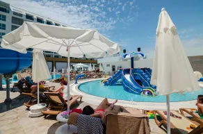 The Lumos Deluxe Resort Hotel & Spa - Pool