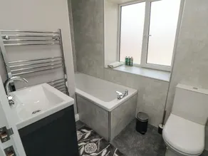 2 Staveley Cottages - Bad