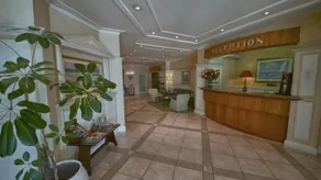 The Beach Hotel - Reception