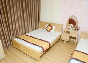 Nam Son Hotel - Room