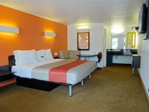 Motel 6-Erie, PA - Chambre