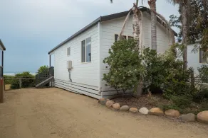 Tuross Beach Cabins & Campsites - Room