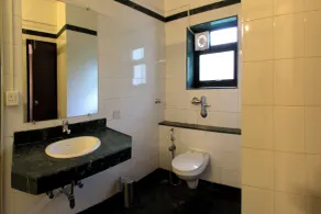 Velvet County Resort - Bathroom