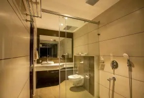 EZHIMALA AYURVEDA AND WELLNESS RESORT - Bagno