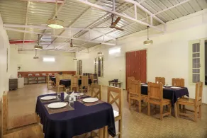Blossom Hideaway Kausani - Restaurant