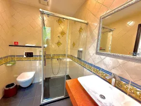 Kurumba JiJi B&B - Bathroom