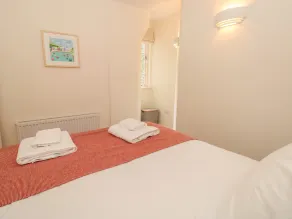 2 Dartview - Close to the Water, River Views, Ground Floor Access - Zimmer
