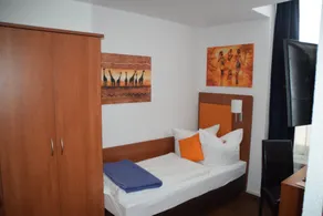 Hotel Amber Altstadt - Room