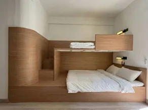 Brown H - Quarto