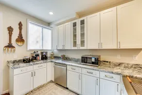 6 Mi to Downtown - Spacious Home in Pittsburgh! - Innvendig