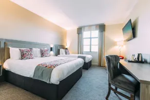 Armagh City Hotel - Room