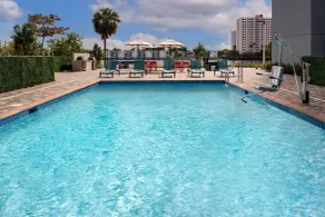 TRU by Hilton Miami Airport South Blue Lagoon, FL - Piscine