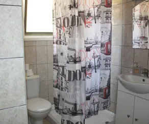 St. Mamas Hotel Apartments - Bathroom