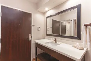 La Quinta by Wyndham Knoxville North I-75 - Salle de bain