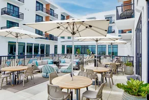 SpringHill Suites by Marriott Jacksonville Beach Oceanfront - Piscine