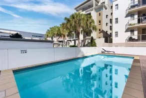 Merivale stay in South Brisbane two beds two baths one parking - Pool