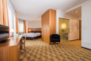 Tubris - Zimmer