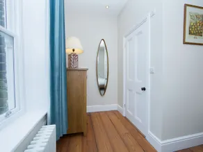Queen Ann's Close - Habitación