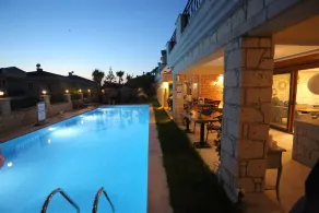 Fizzio Alaçatı Hotel - Restaurant
