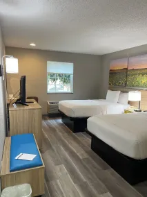 Days Inn by Wyndham Lisbon - Room