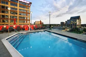 Aloft by Marriott Greenville Downtown - Piscine