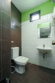 Collection O Khaosan Park - Bathroom