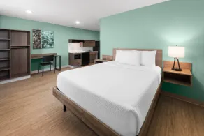 ECHO Suites Extended Stay by Wyndham Houston Pasadena Fwy Pl - Room