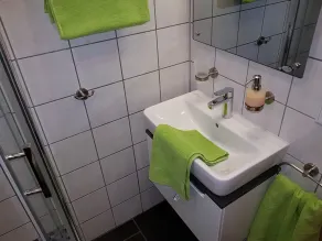 Hotel Exquisite - Bathroom