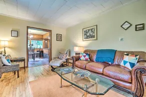 Pet Friendly Home w/ Hot Tub, Patio & Game Room! - Innvendig