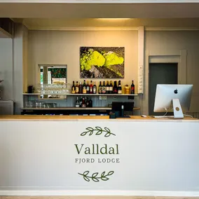 Valldal Fjord Lodge B&B - Reception