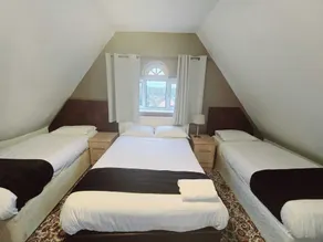 Kingswood Hotel - Room