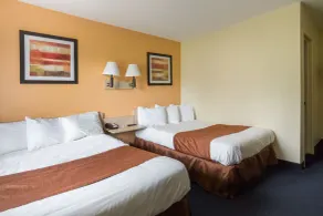 Days Inn by Wyndham New Philadelphia - Room