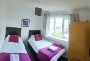 The Worthys - Room