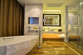 Swisstouches Hotel Xian - Bathroom